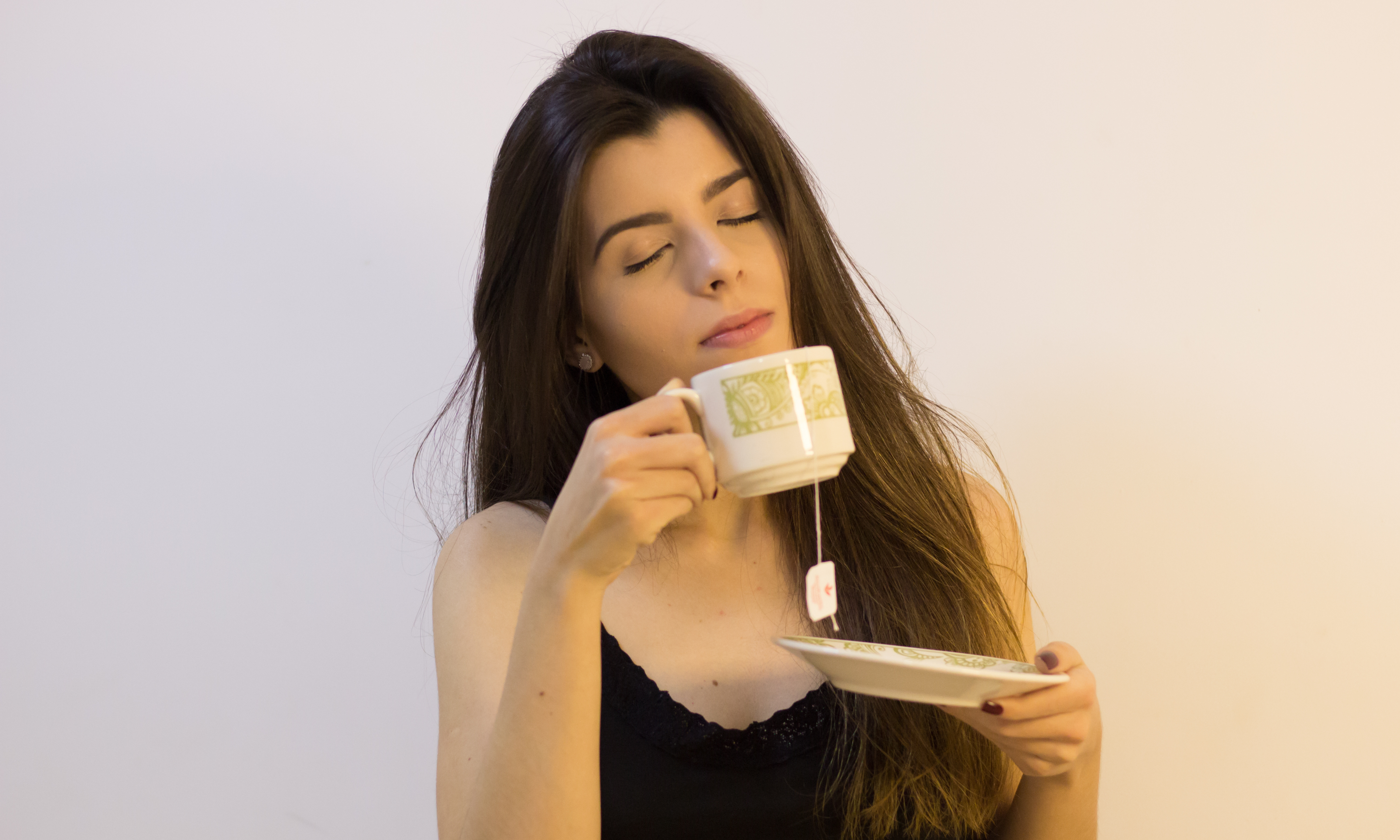 The Truth About Drinking Detox Tea on Empty Stomach
